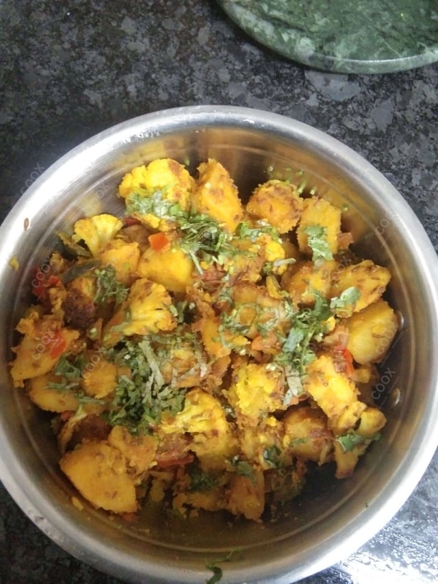 Delicious Aloo Gobhi prepared by COOX