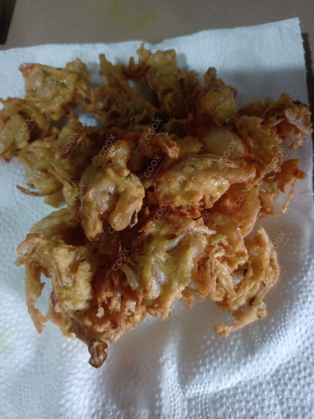 Delicious Mix Pakode prepared by COOX