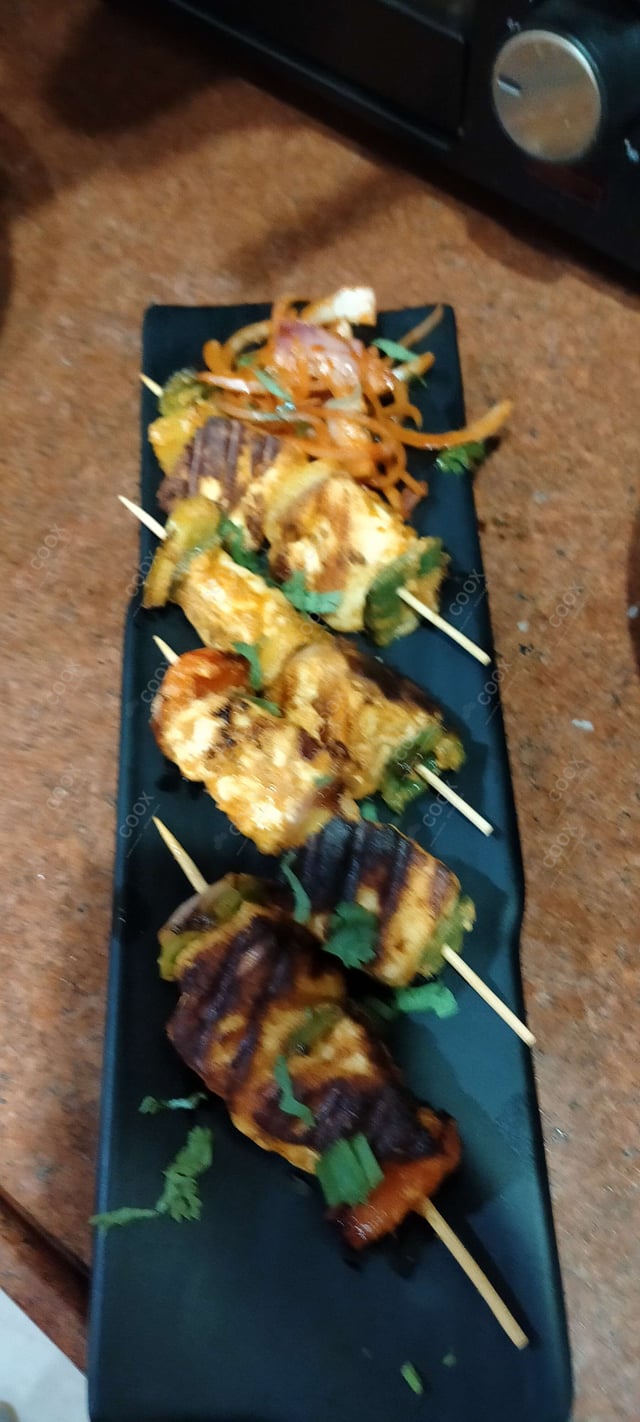 Delicious Paneer Shashlik prepared by COOX