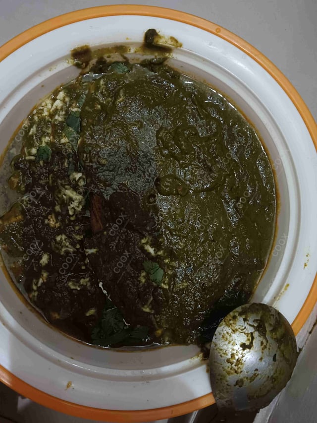 Delicious Palak Paneer prepared by COOX