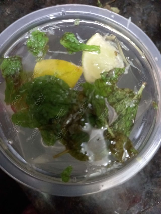 Delicious Virgin Mojito prepared by COOX