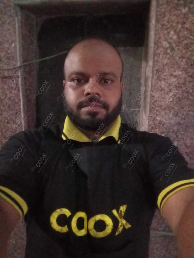 Chef from COOX at bookings. Professional cooks chefs at home