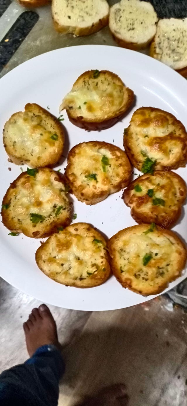 Delicious Garlic Bread with Cheese prepared by COOX