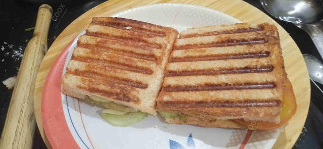 Delicious Sandwich prepared by COOX