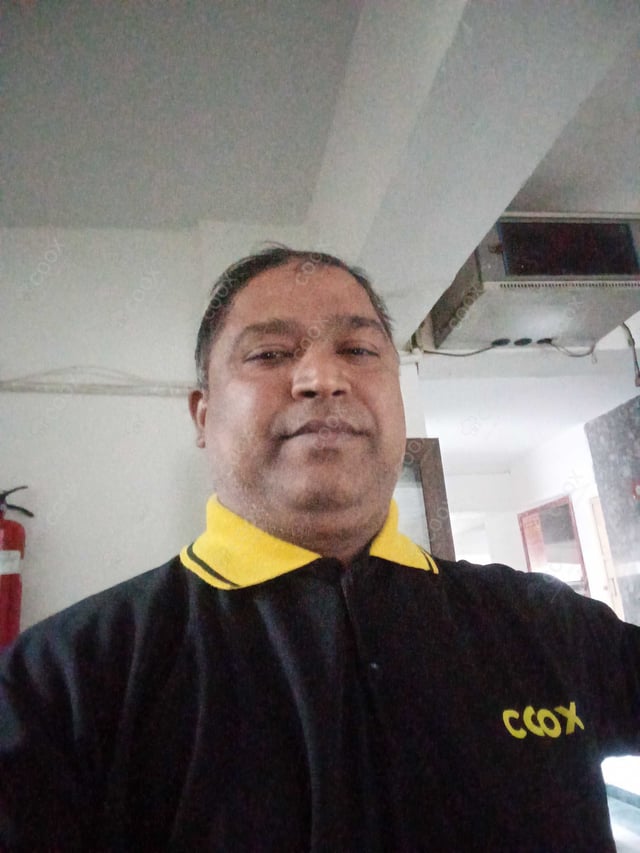 Chef from COOX at bookings. Professional cooks chefs at home