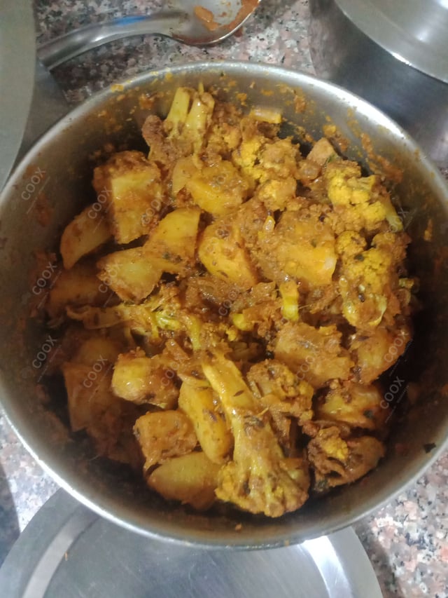 Delicious Aloo Gobhi prepared by COOX