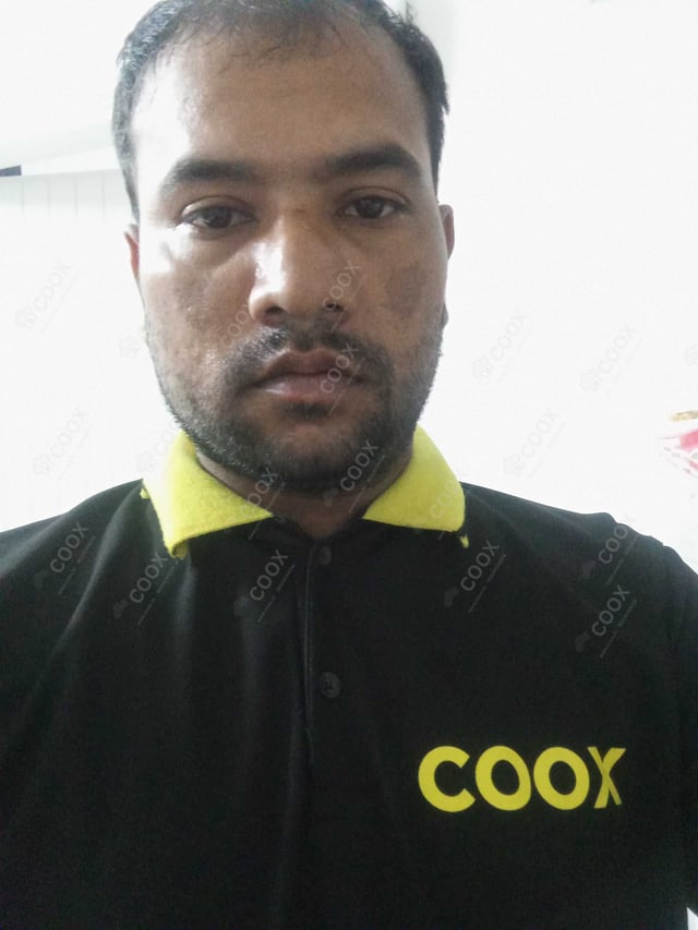 Chef from COOX at bookings. Professional cooks chefs at home