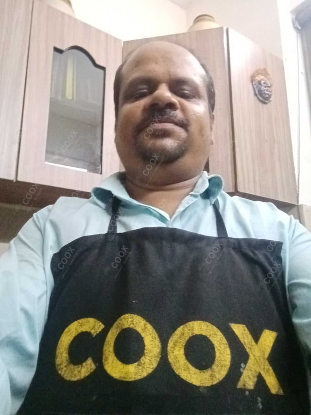 Chef from COOX at bookings. Professional cooks chefs at home