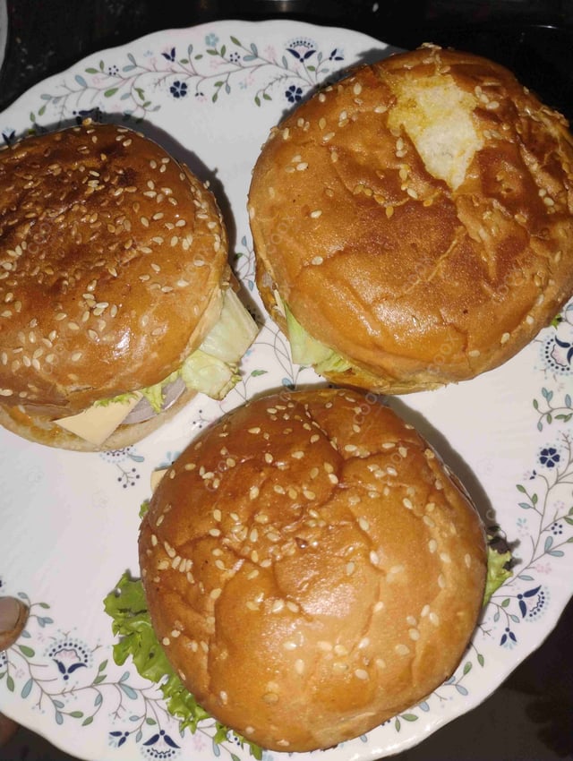 Delicious Mini Veg Burgers prepared by COOX