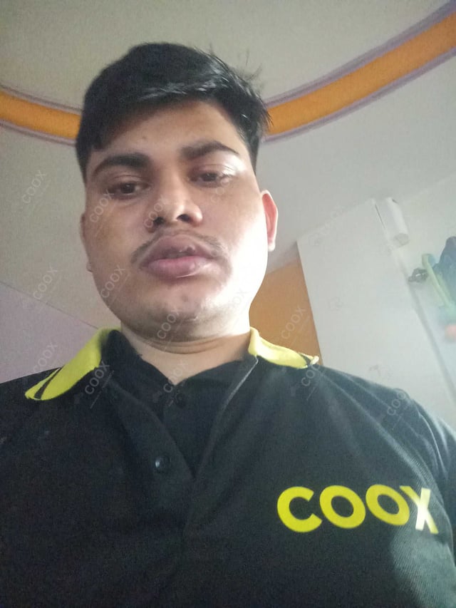 Chef from COOX at bookings. Professional cooks chefs at home