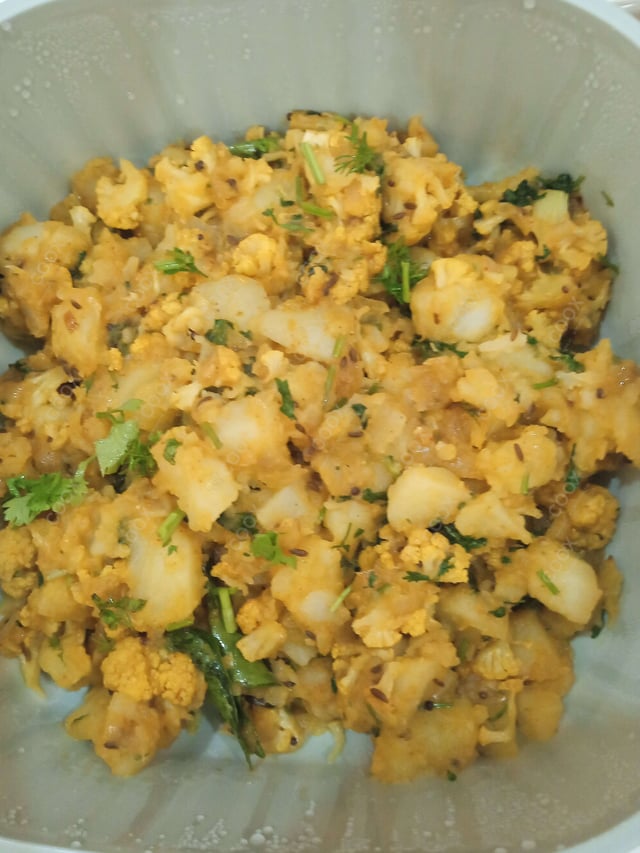 Delicious Aloo Gobhi prepared by COOX