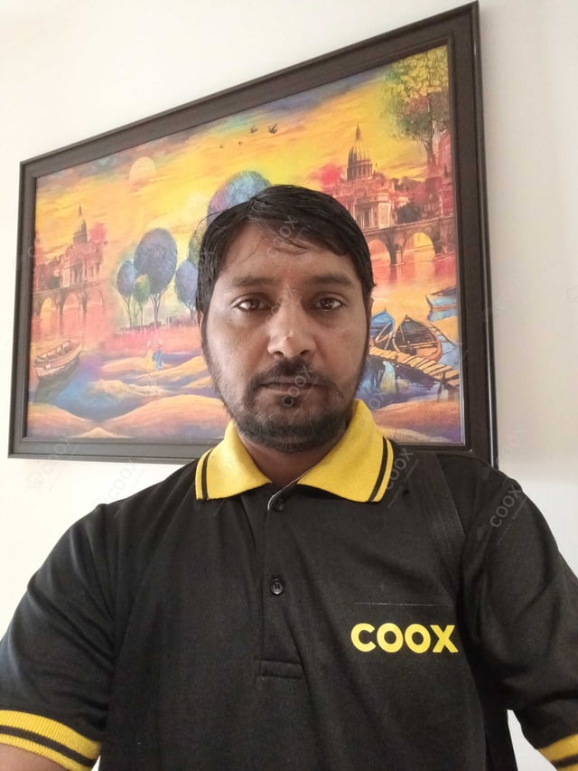 Chef from COOX at bookings. Professional cooks chefs at home