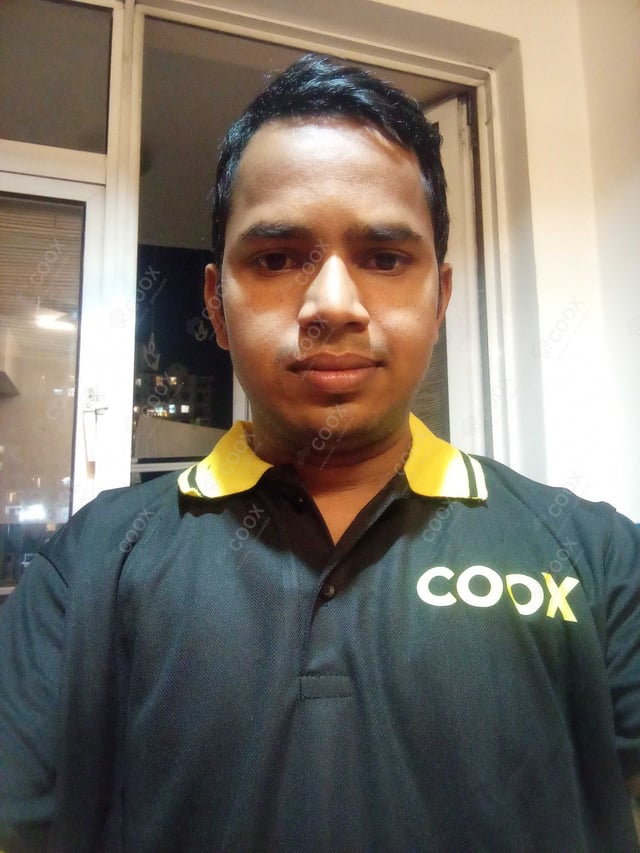 Chef from COOX at bookings. Professional cooks chefs at home