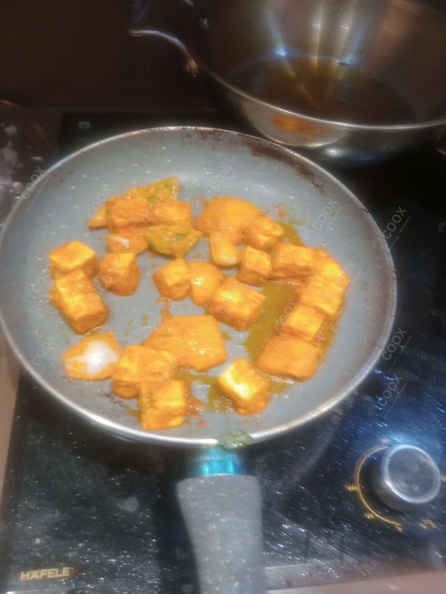 Delicious Paneer Tikka prepared by COOX