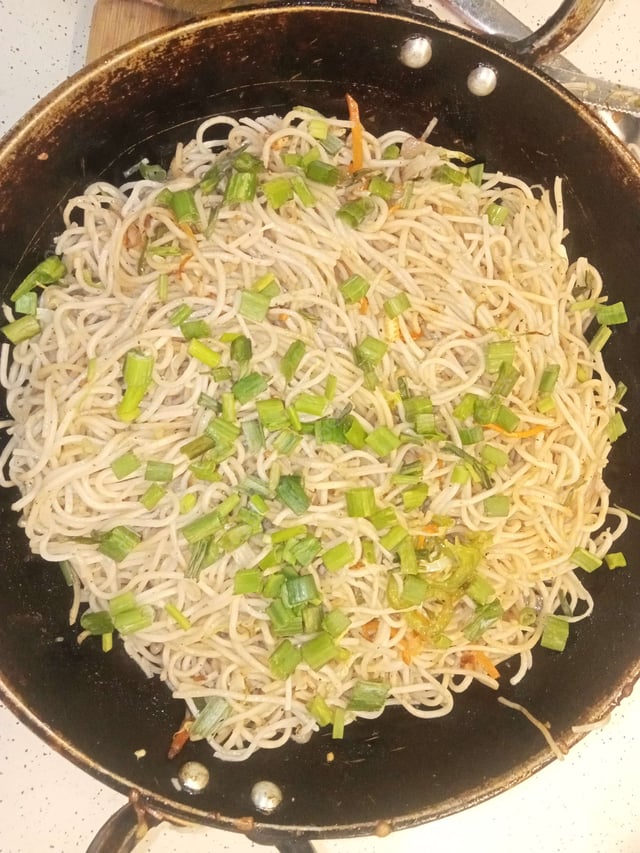 Delicious Veg Hakka Noodles prepared by COOX