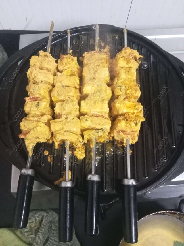 Delicious Paneer Tikka prepared by COOX