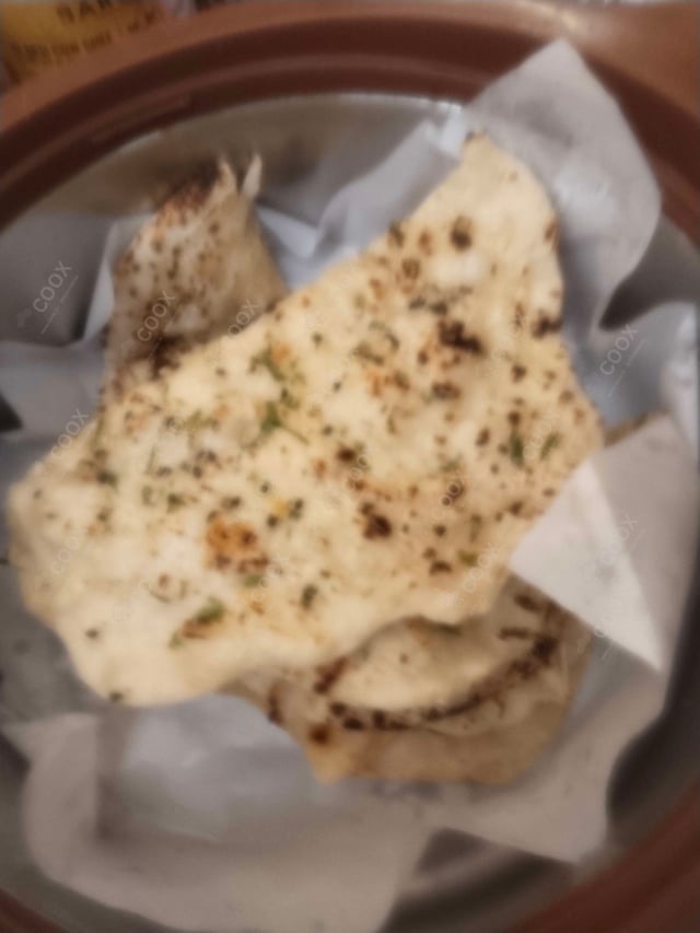 Delicious Naan (Butter / Garlic) prepared by COOX