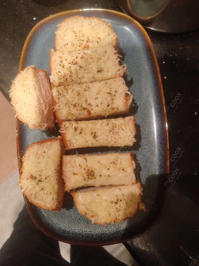 Delicious Garlic Bread with Cheese prepared by COOX