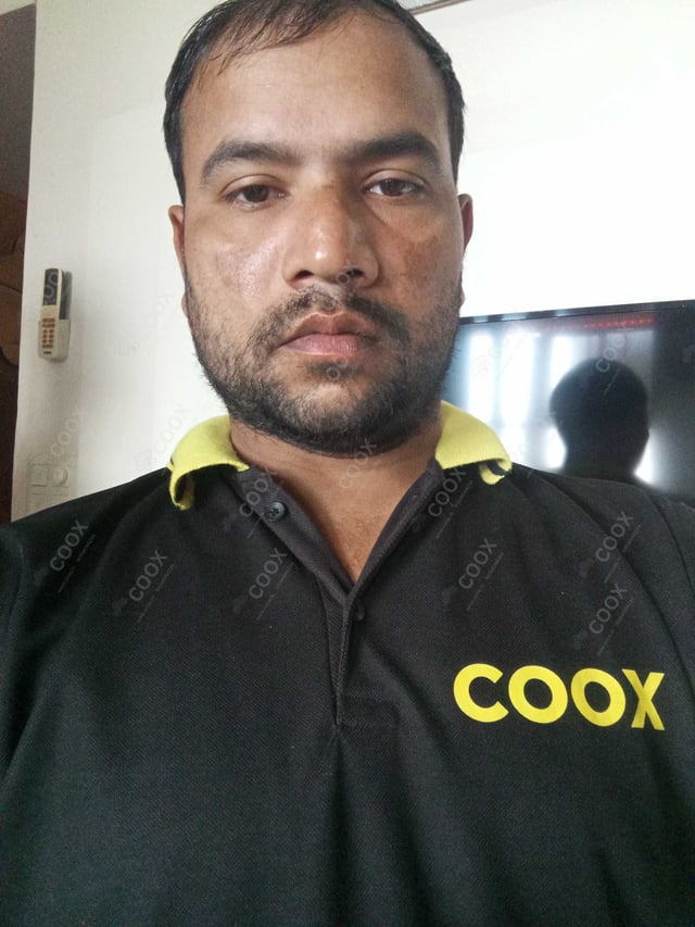 Chef from COOX at bookings. Professional cooks chefs at home