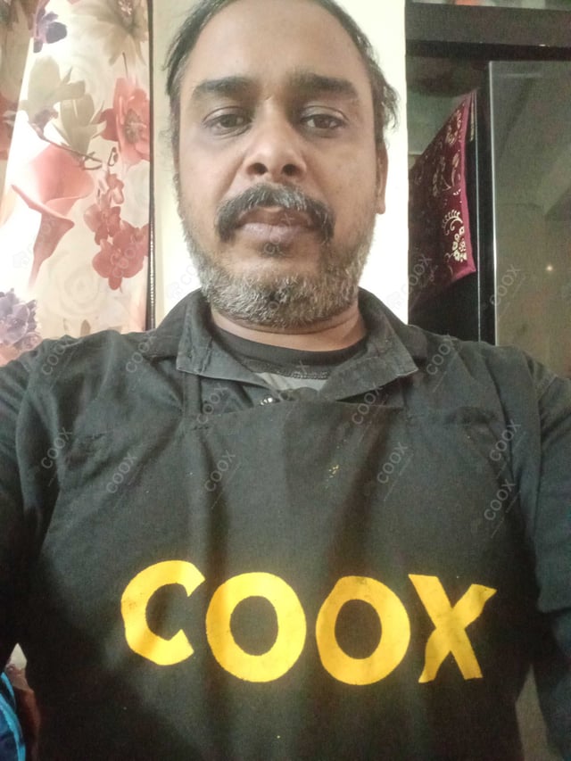 Chef from COOX at bookings. Professional cooks chefs at home