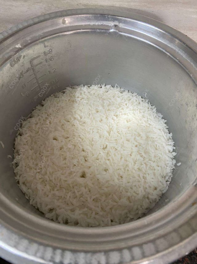 Delicious Steamed Rice prepared by COOX