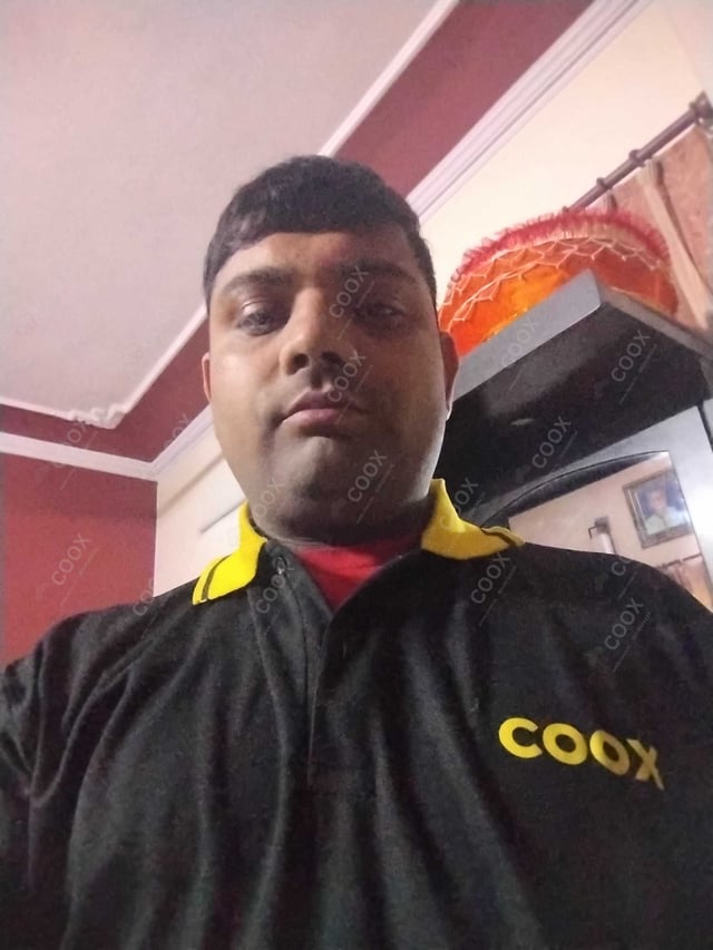 Chef from COOX at bookings. Professional cooks chefs at home