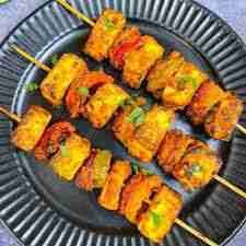 Delicious Paneer Shashlik prepared by COOX