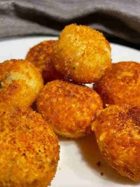 Delicious Fried Cheese Balls prepared by COOX