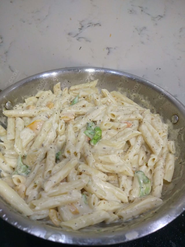 Delicious Pasta in White Sauce prepared by COOX