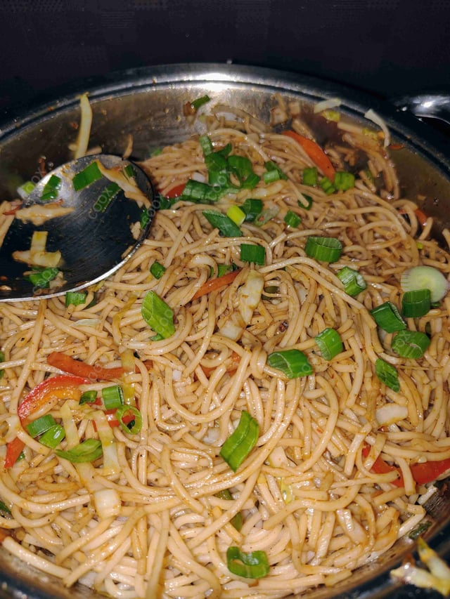 Delicious Veg Hakka Noodles prepared by COOX