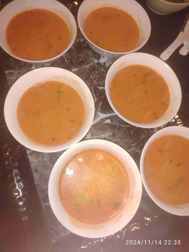 Delicious Tomato Basil Soup prepared by COOX