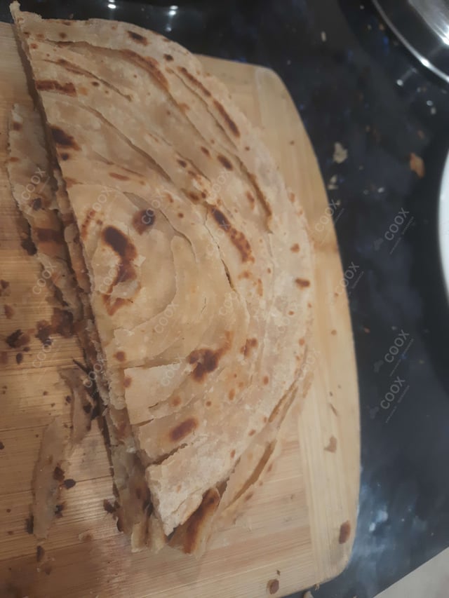 Delicious Naan (Butter / Garlic) prepared by COOX