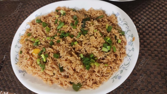 Delicious Burnt Garlic Rice prepared by COOX