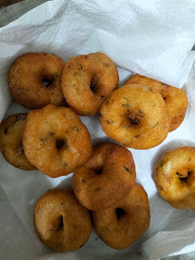 Delicious Medu Vada prepared by COOX