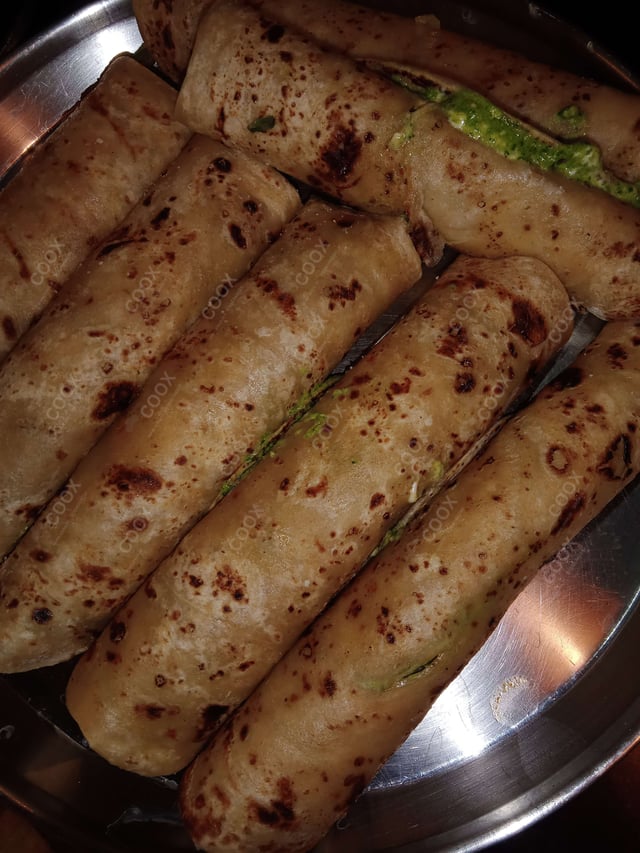 Delicious Veg Kathi Rolls prepared by COOX