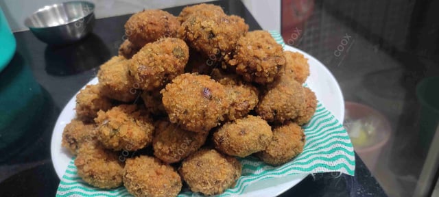 Delicious Veg Cutlets prepared by COOX