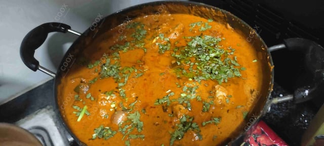 Delicious Kadhai Chicken prepared by COOX