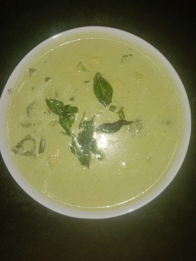 Delicious Green Thai Curry prepared by COOX