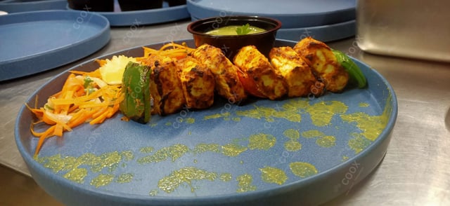 Delicious Paneer Tikka prepared by COOX