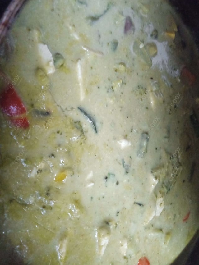 Delicious Green Thai Curry prepared by COOX