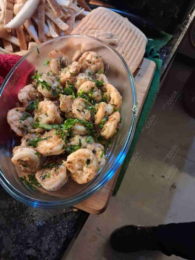 Delicious Butter Garlic Prawns prepared by COOX