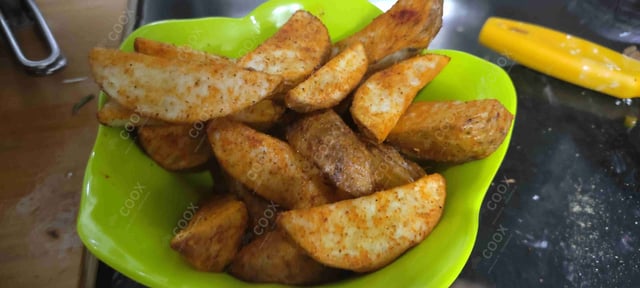 Delicious Potato Wedges prepared by COOX