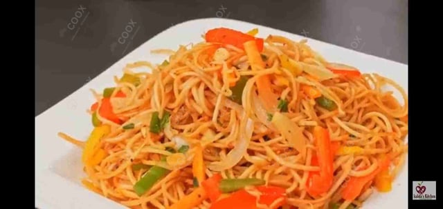 Delicious Chilli Garlic Noodles prepared by COOX