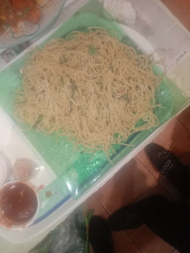 Delicious Spaghetti Aglio e Olio prepared by COOX