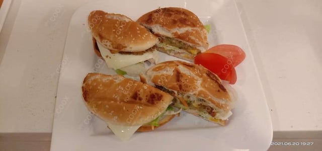 Delicious Mini Veg Burgers prepared by COOX