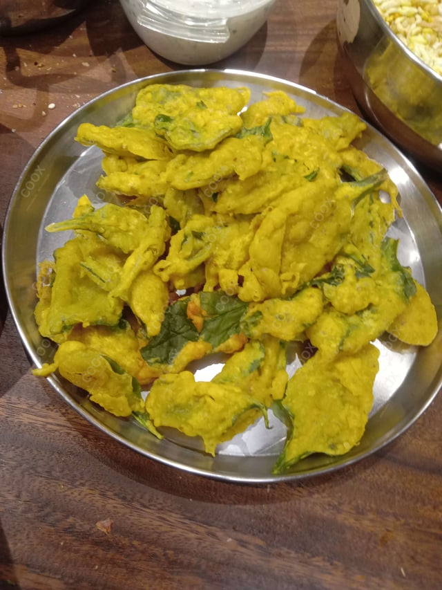 Delicious Palak Patta Chaat prepared by COOX