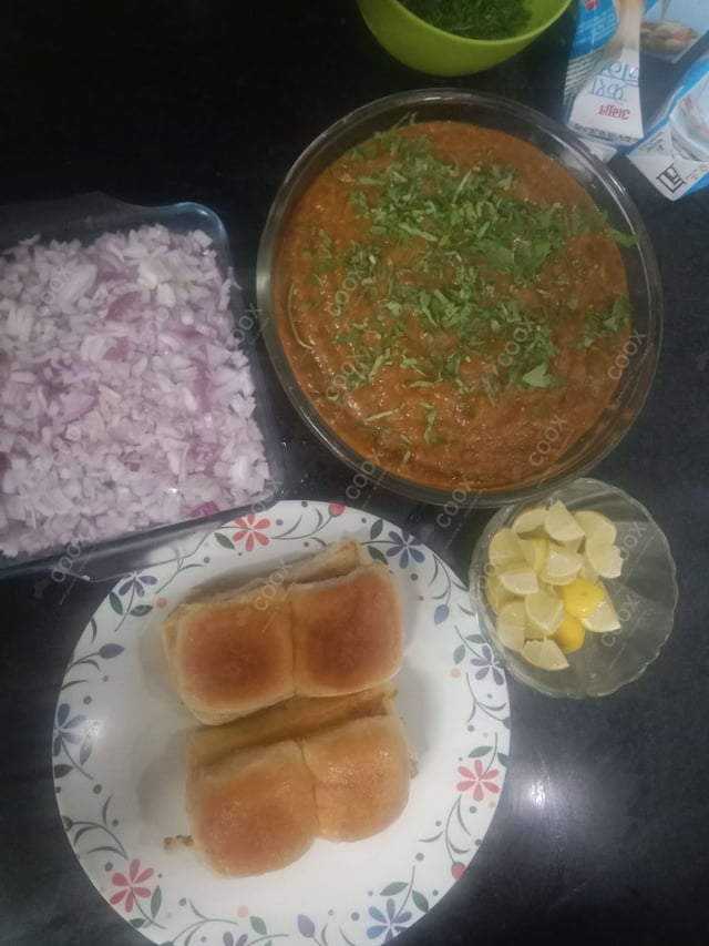 Delicious Pav Bhaji prepared by COOX