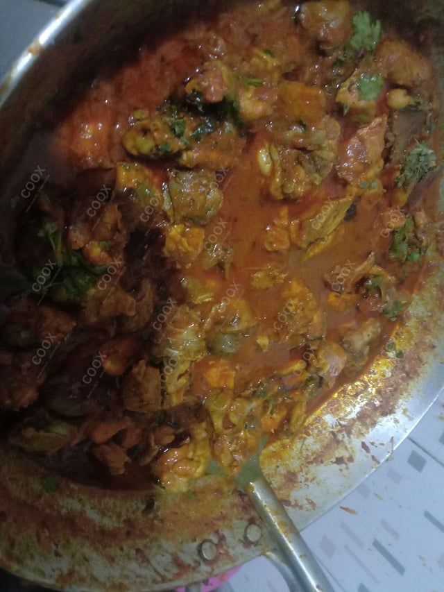 Delicious Kadhai Chicken prepared by COOX