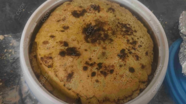 Delicious Makki ki Rotis prepared by COOX