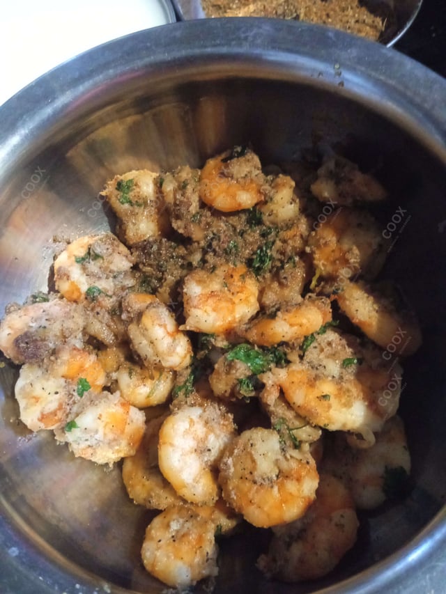 Delicious Butter Garlic Prawns prepared by COOX